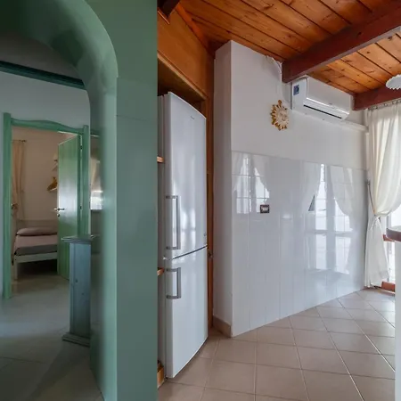 Villa - 1 Min Walk From Porto Pino