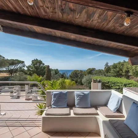 Villa - 1 Min Walk From *