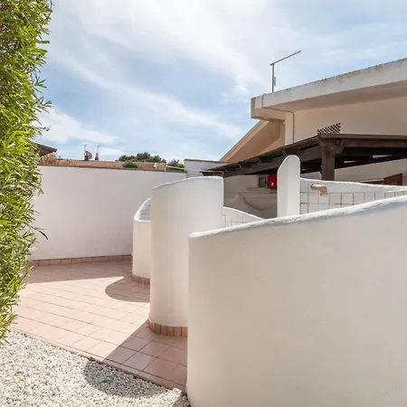 - 1 Min Walk From Porto Pino