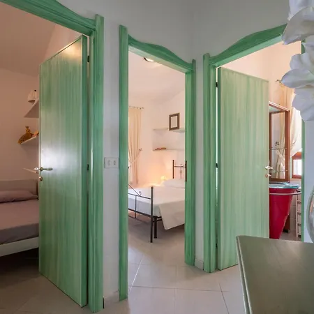 Villa - 1 Min Walk From Porto Pino