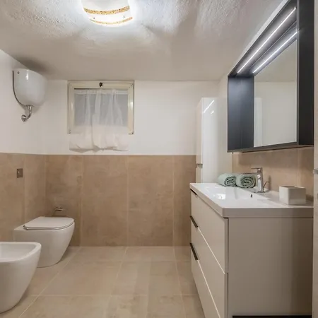 - 1 Min Walk From